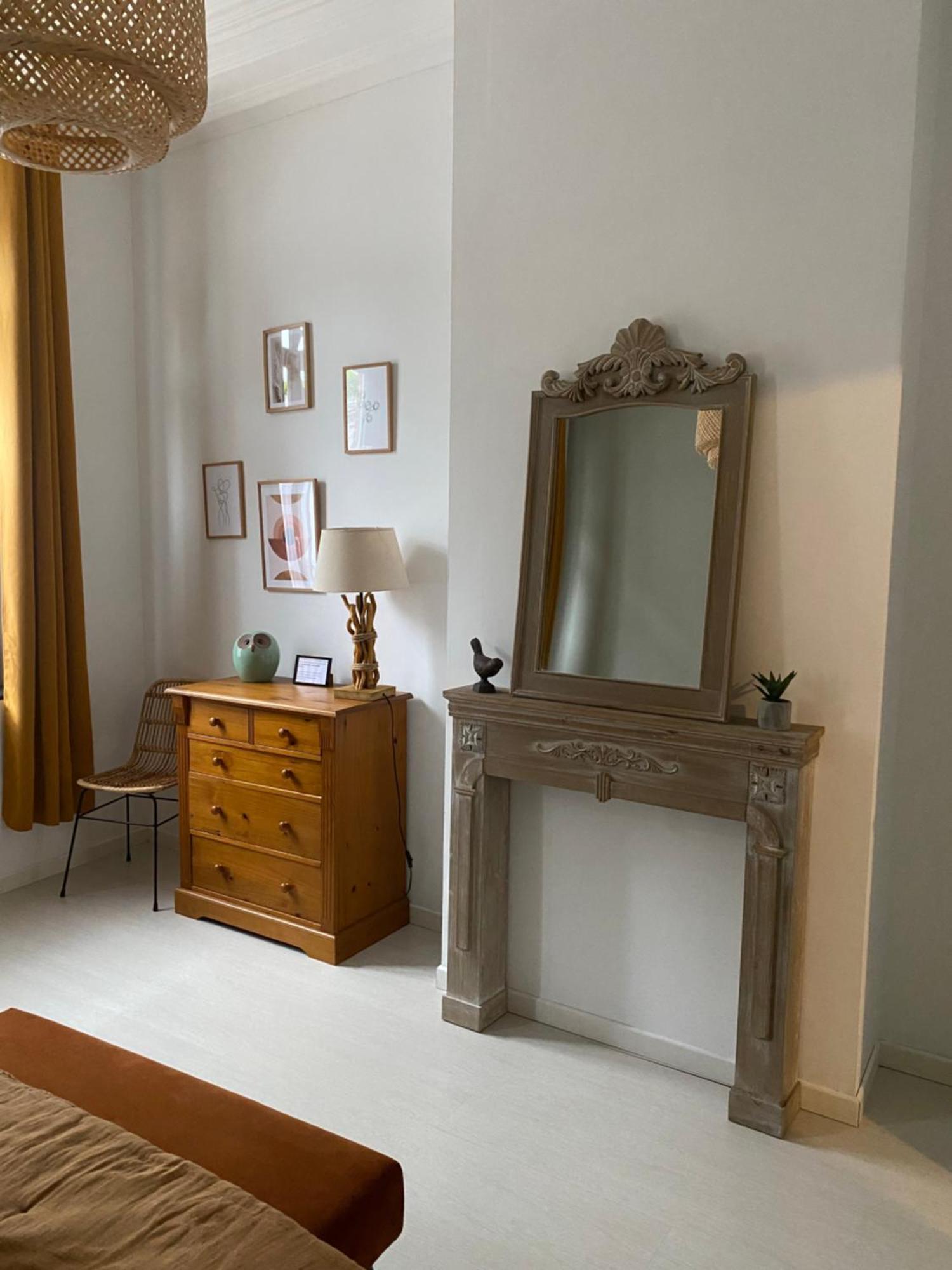 Appartement Proche Des Remparts Et Tous Commerces. Montreuil  Exterior photo